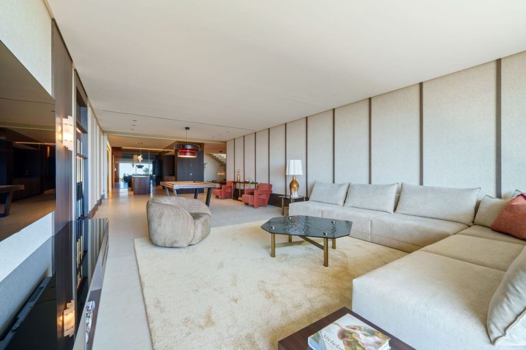 61c8bda689fc0307319e642373a9a41c - 15