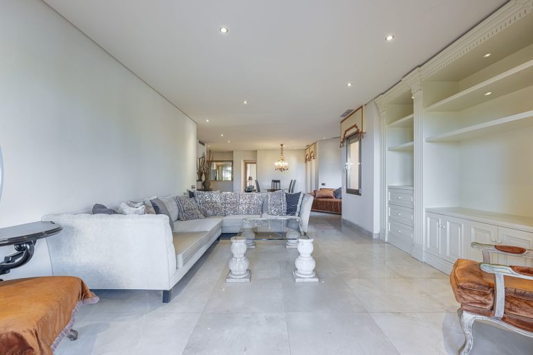 654f04f6c75a8631c92edaffda4ec534 - 8