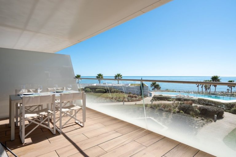 662a5ab6327b4f81752e93e006460e95 - 12