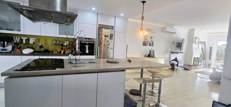 66609a0e44eb9d7fa705f2499adcbc47 - 2