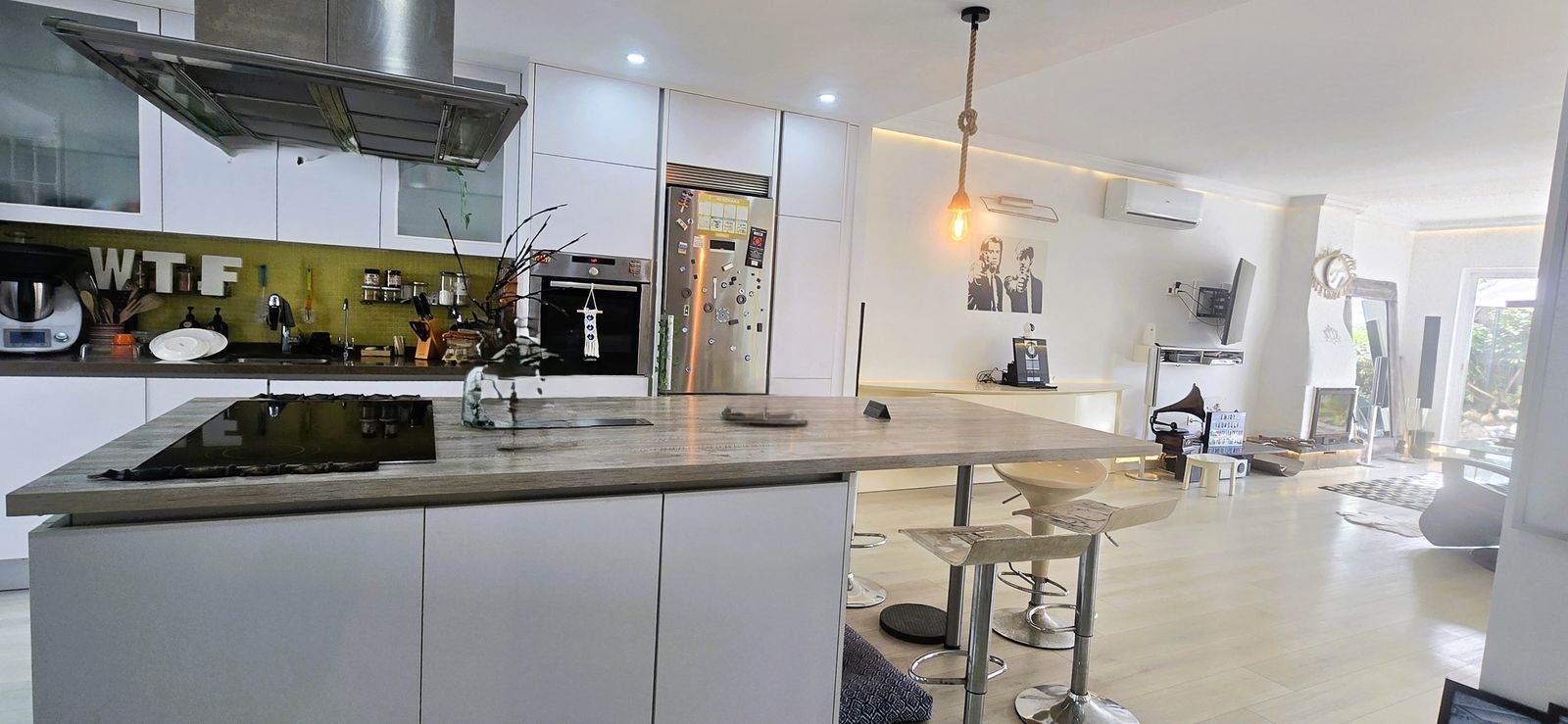 66609a0e44eb9d7fa705f2499adcbc47 - 2