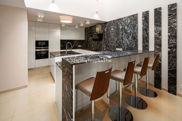 67d844d2f97bc1ccb580ece5ca3c55f9 - 10