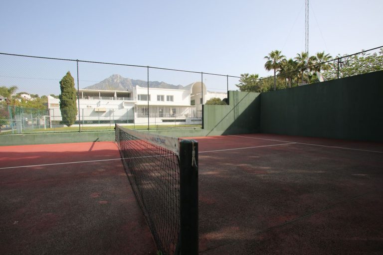 67e7c52c803e8adcdc0b80ad9028fbc4 - 7