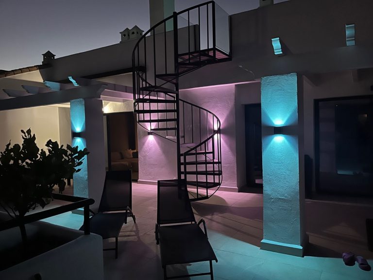 6adb1e2077c3a967cfa60d69aaaf298e - 1