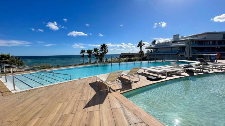 6bf6891de8b7dc016cc74177e3d07644 - 1