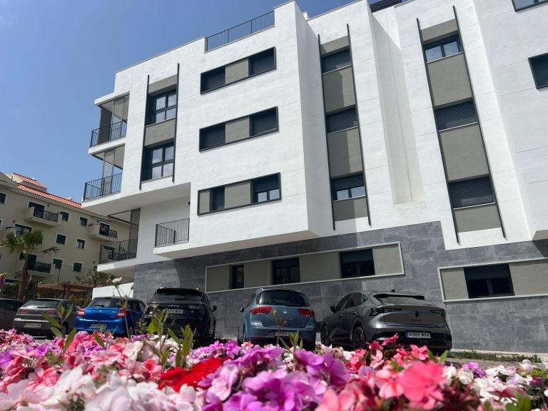 6c0cf8941d18db21a995ccde4766f616 - 16