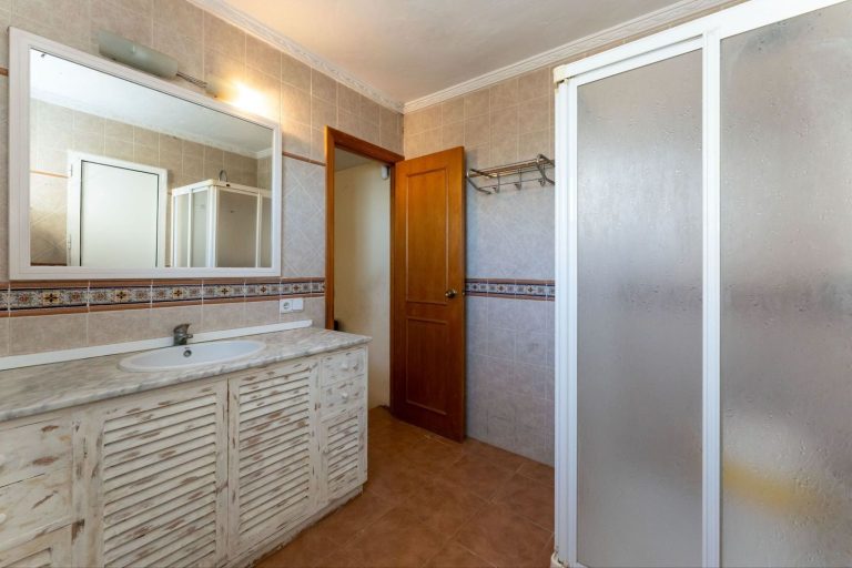 6c114c2deff23112a3fa27f6da25a371 - 16