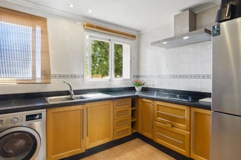 6c9d3fa3fe9af106203a11412fc014e9 - 2