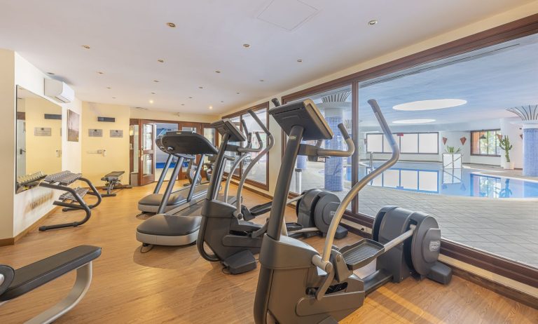 6d217c7a146f1d8219bcfbb81049cefd - 16