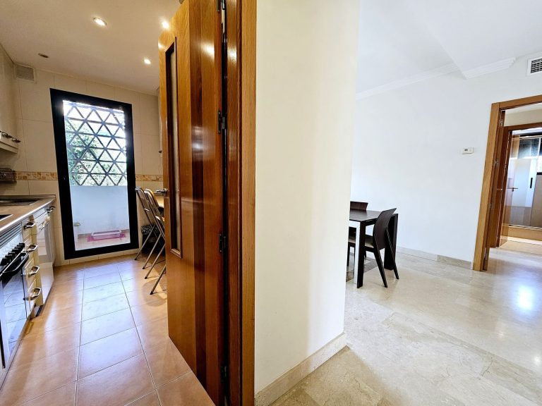 6d50f4f7ab06c06d2e0d9a91969eed93 - 8