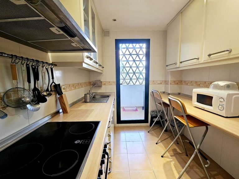 6d50f4f7ab06c06d2e0d9a91969eed93 - 9