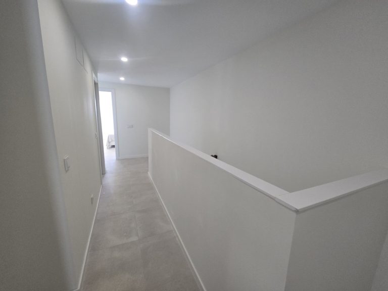 6e360ca7943fd40f4d187c11c826d7e1 - 14