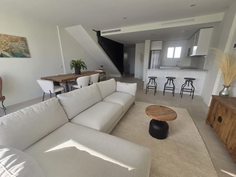 6e360ca7943fd40f4d187c11c826d7e1 - 4