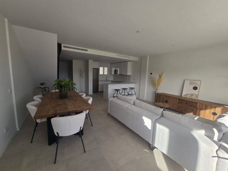 6e360ca7943fd40f4d187c11c826d7e1 - 6