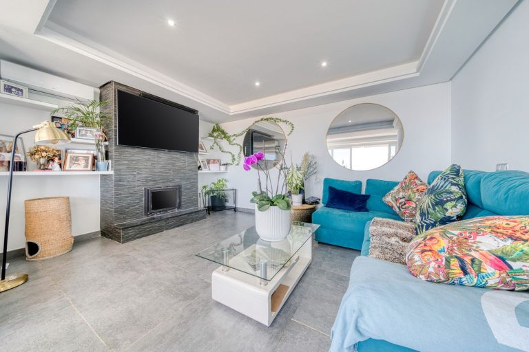 6eafc613959c73b0e343bfd54218223e - 10