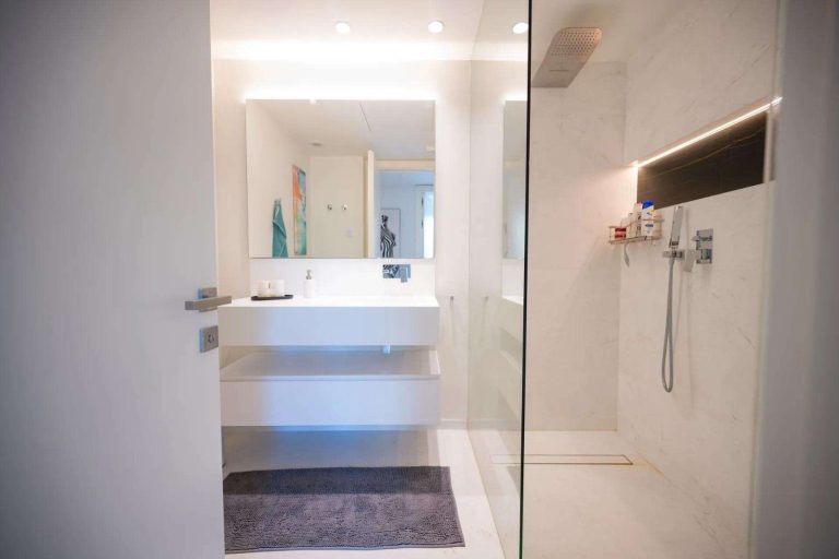 6ec477070aac8bd3fa95e52d55eab8a8 - 11