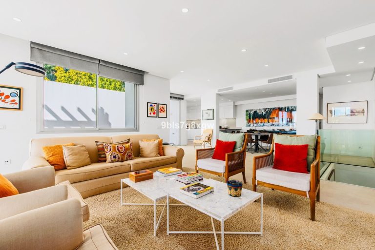 711d82fc425f36e04ebc872e69a8aa18 - 12