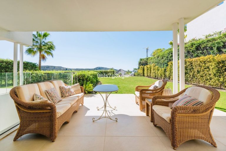 711d82fc425f36e04ebc872e69a8aa18 - 2