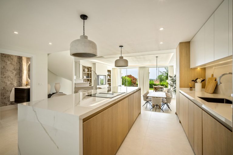 713dea21633b558fbac2afef7ee0b4c9 - 10