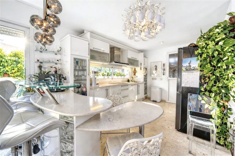 7291574017b5784b8ed96b134f5109e2 - 13