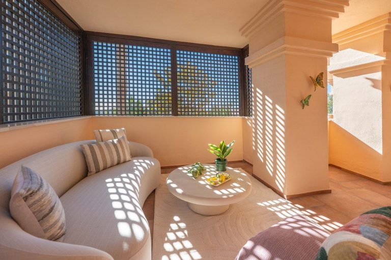 733b752176d470be72d25df20ac501f0 - 11