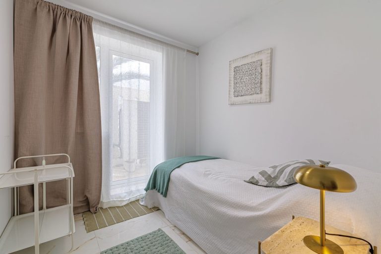 740188061b2391766ea217fa73cb00bb - 12