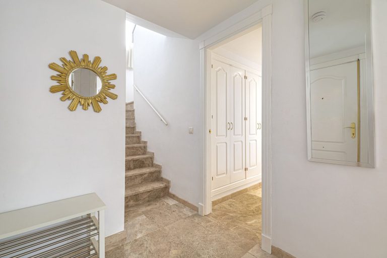 740188061b2391766ea217fa73cb00bb - 14