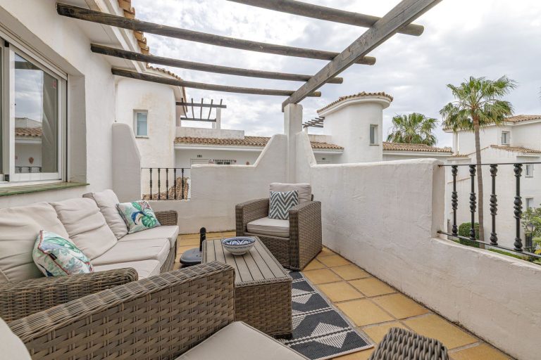 740188061b2391766ea217fa73cb00bb - 7