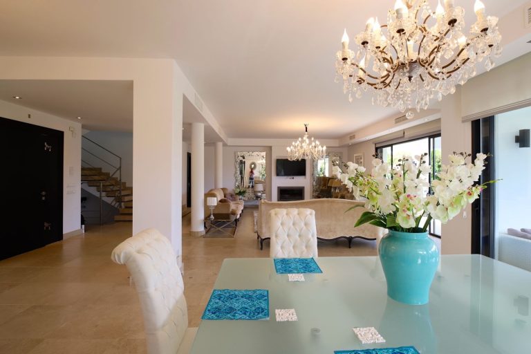 755d10354f9f30bcb5c7c3000ee5a424 - 12