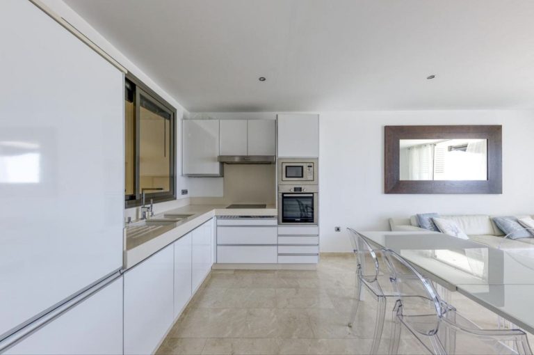 7749078aff583a3aa6e2d7fda2ba150f - 5