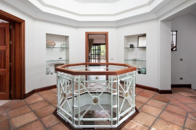 786e194e1b826350eff8e087511d8d5f - 13