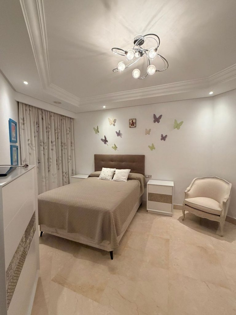 7a43e8e6a56f763184ebd9561d1958d0 - 14