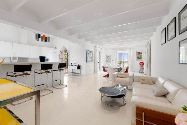 7c4968cca93e496a0609c0b2c5e9ff65 - 13