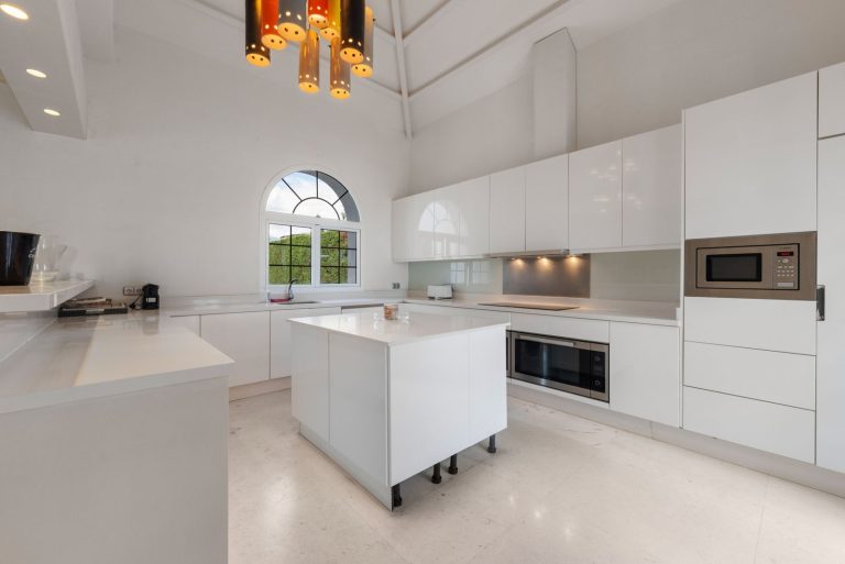 7c4968cca93e496a0609c0b2c5e9ff65 - 16