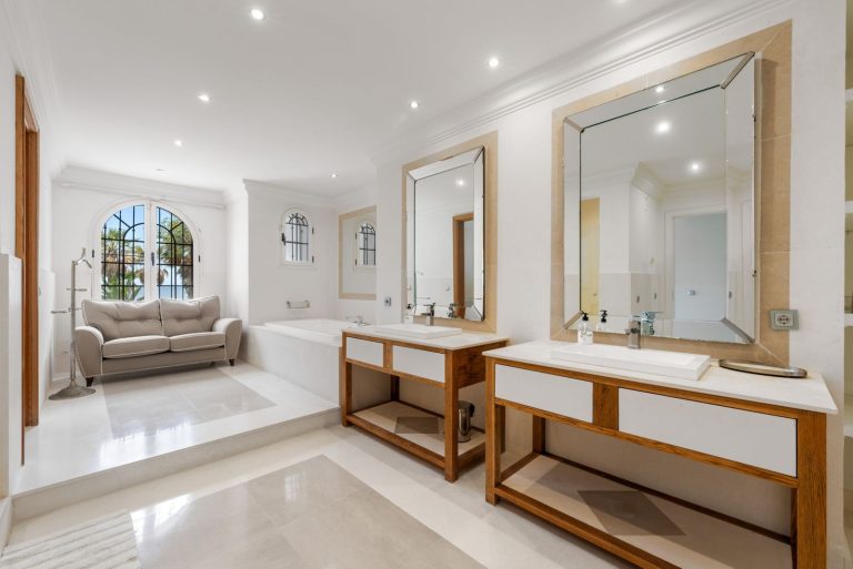 7c4968cca93e496a0609c0b2c5e9ff65 - 8