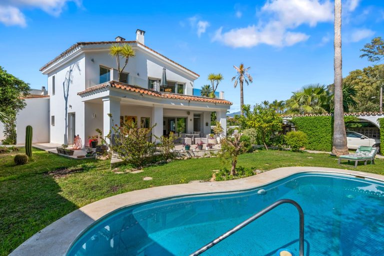 7c641f6e38701d0d2337c3da949e49d2 - 10