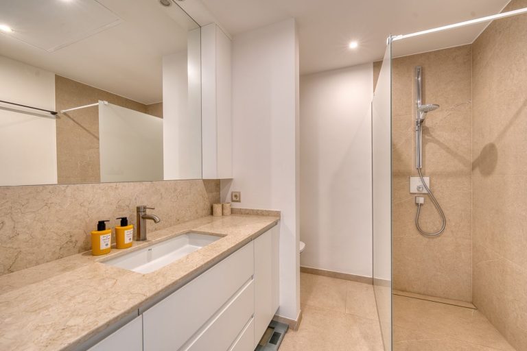 7d2810aeee68d8371830e711a69f1cc0 - 6