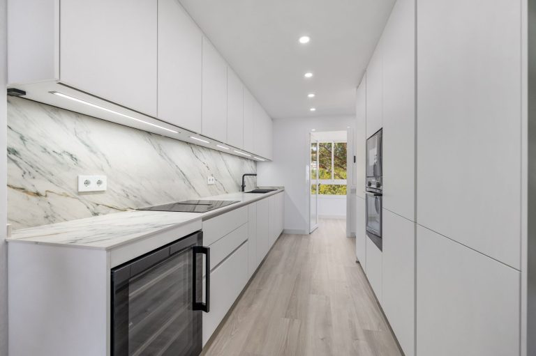 7d89a5f2e10f5cd8b83a98f07087471e - 8