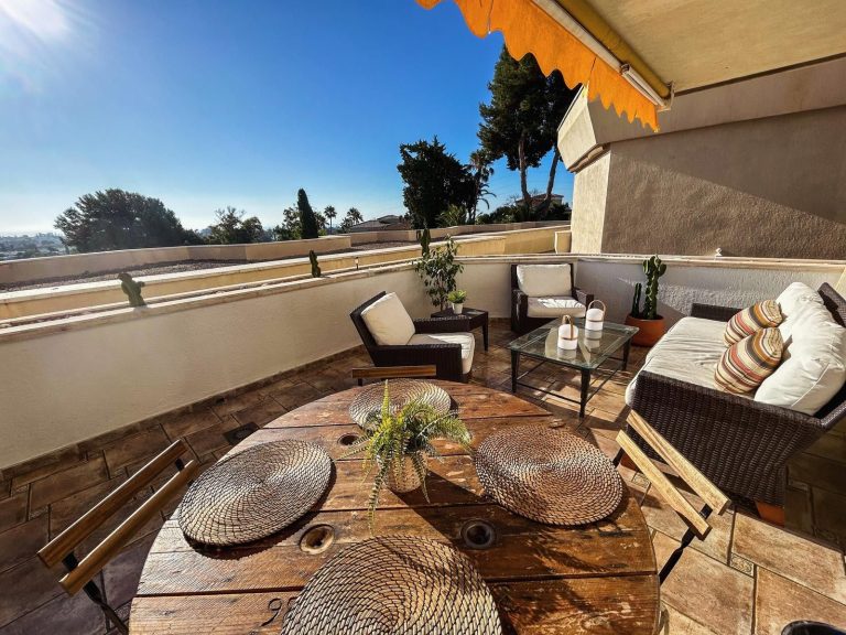 7dc6be9048aa40de7e1526fe32910a99 - 13