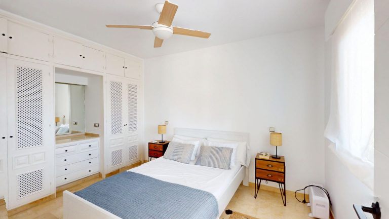 7dc6be9048aa40de7e1526fe32910a99 - 3