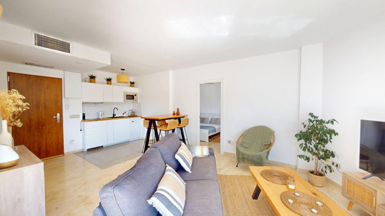 7dc6be9048aa40de7e1526fe32910a99 - 7