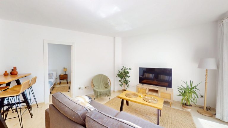 7dc6be9048aa40de7e1526fe32910a99 - 8