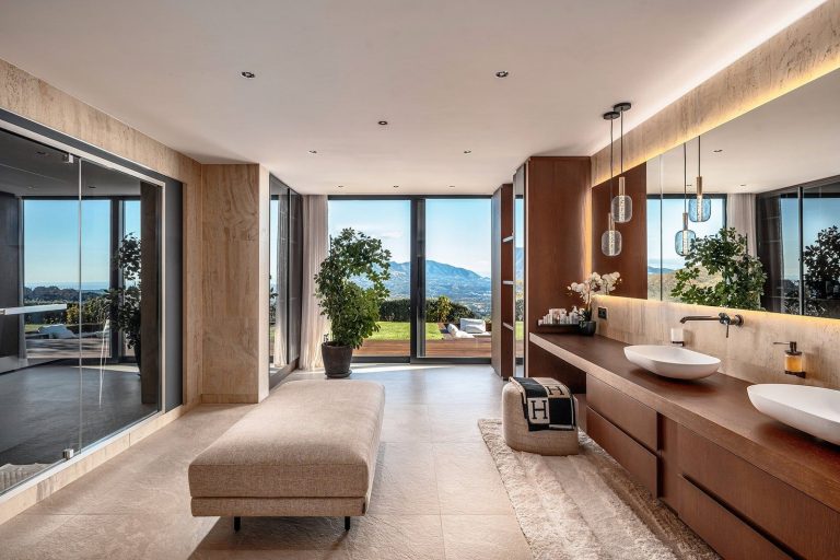 802a63675b03dcd2921e3969a94b338a - 10