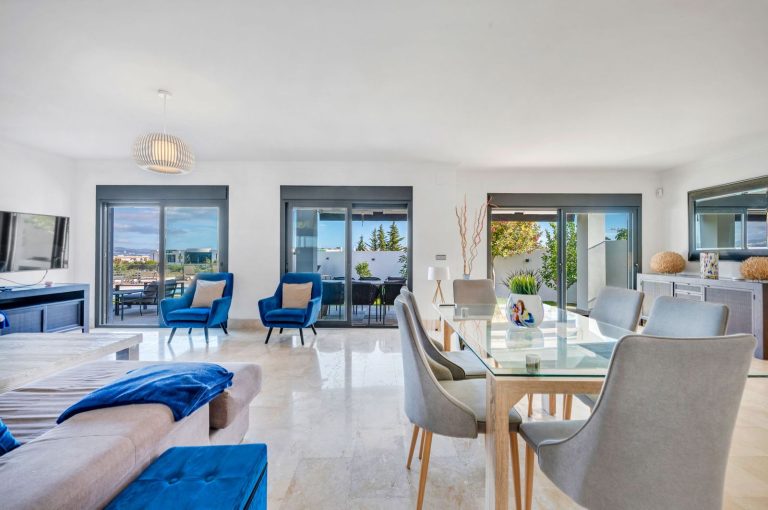 81137f81eaccf9b043dd3ef5b9f34af9 - 4