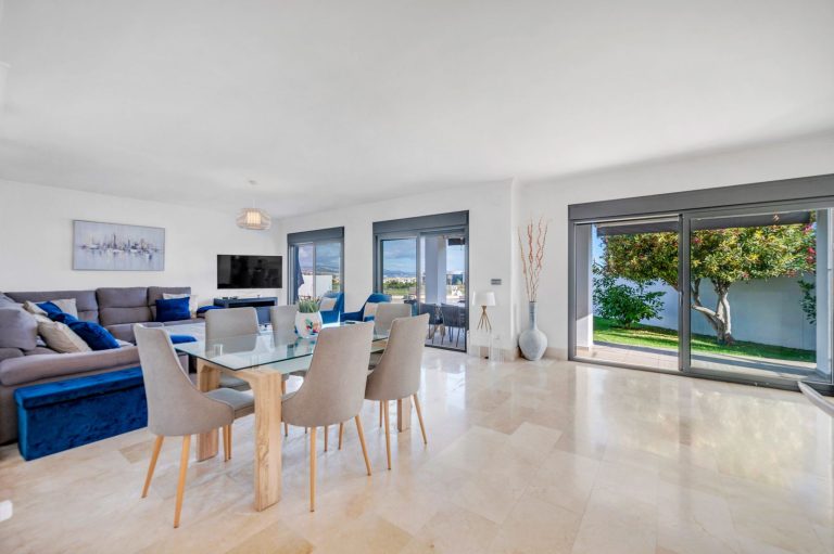 81137f81eaccf9b043dd3ef5b9f34af9 - 7