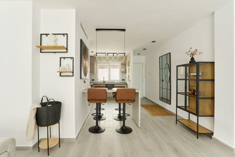 8203b0d2977915679287a26d336f4d8d - 5