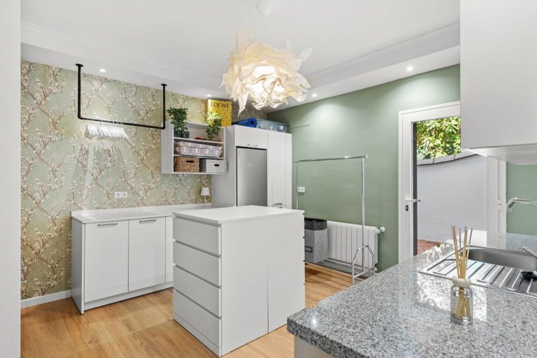 8218234fd857b243c45c40b83626529b - 13