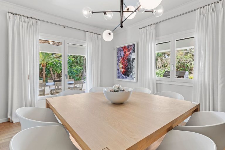 8218234fd857b243c45c40b83626529b - 6