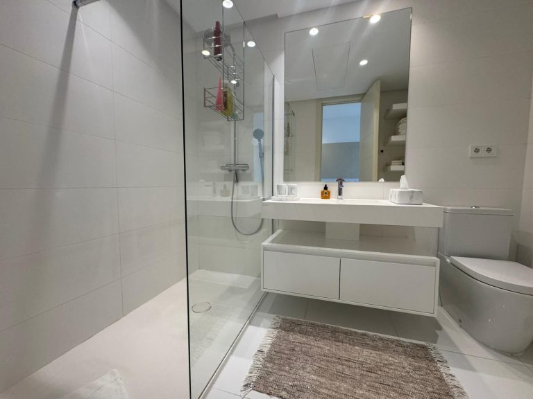 825f5b43926c3db76208079447c8f56b - 11