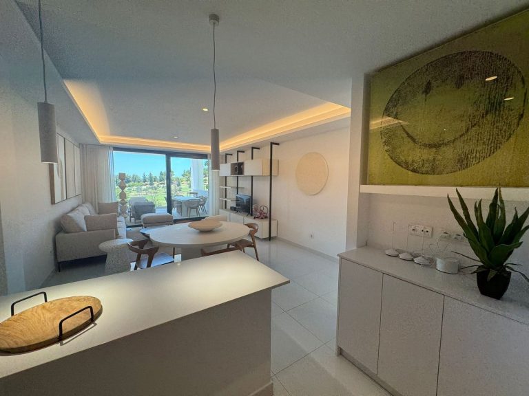 825f5b43926c3db76208079447c8f56b - 3